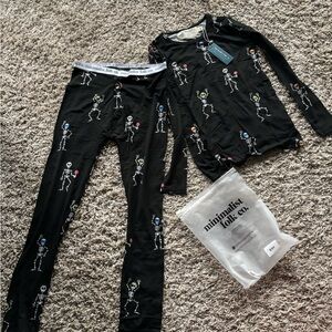 Minimalist folk Skeleton Print Pajama Set size 8-9